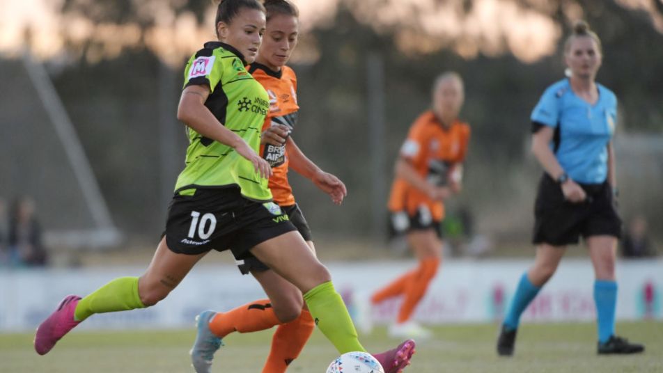CU vs Roar - Camila
